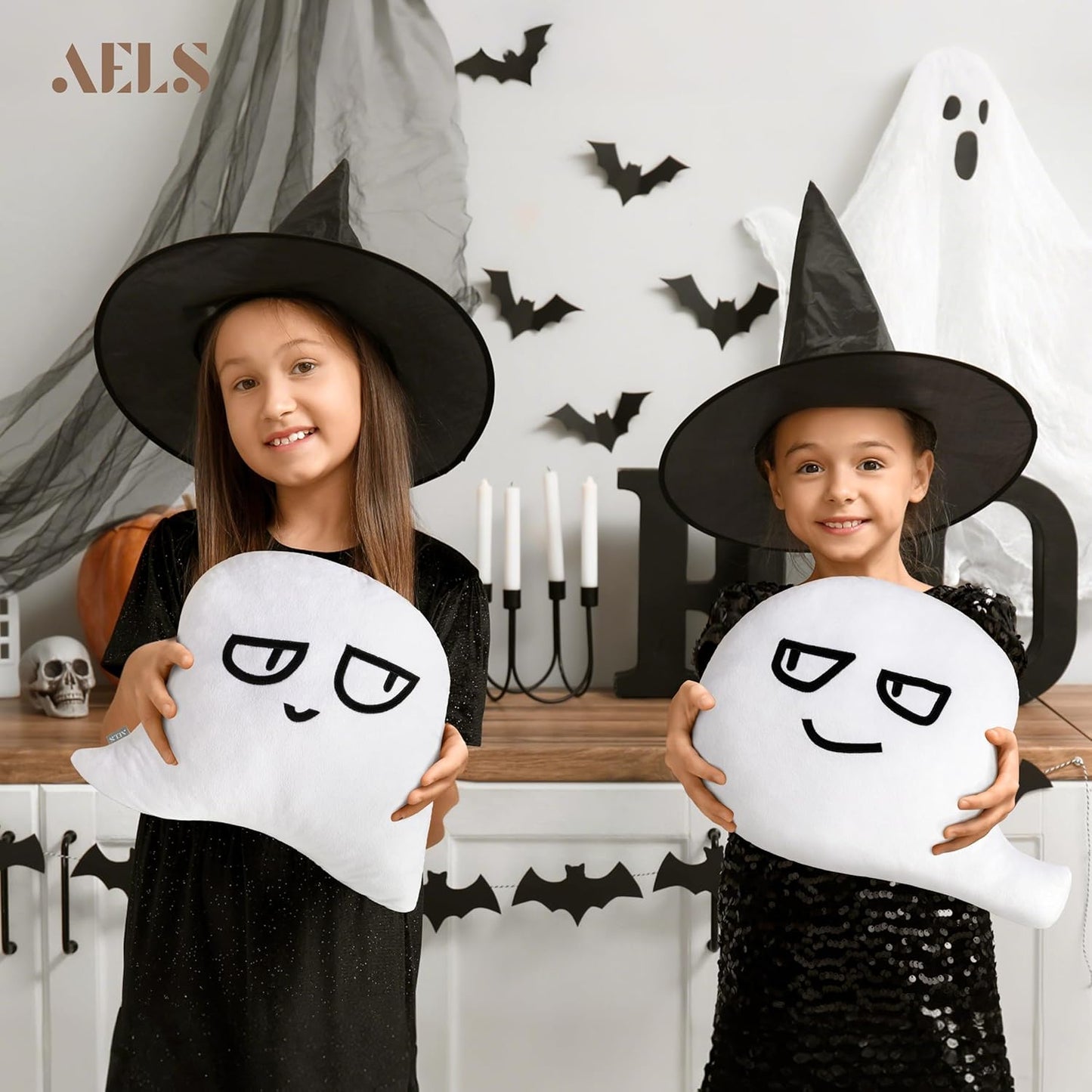 AELS Halloween Ghost Throw Pillow Set of 2, Cute Ghost Shaped Decorative Pillows for Home Holiday Parties, Spooky Halloween Decor for Living Room Bedroom, White
