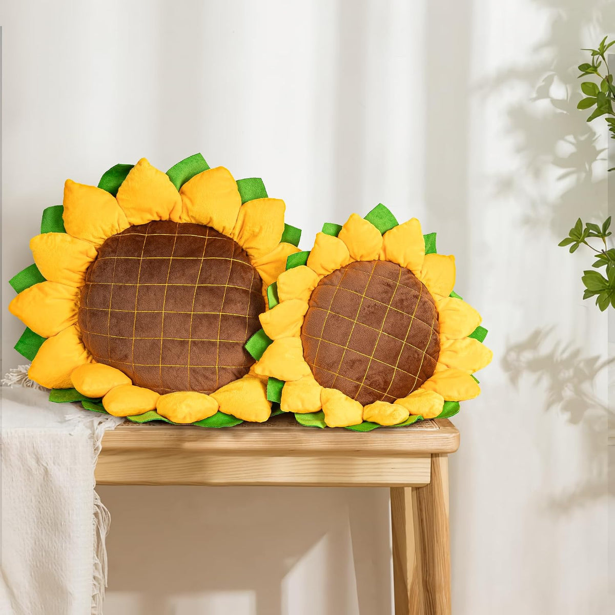 AELS Set of 2 Sunflower Pillow, 3D Decorative Throw Pillow, 20.4"& 16.5" Cute Sunflower Decor for Plant Lover, Sofa Couch Living Room Bedroom Nursery Decor, Yellow