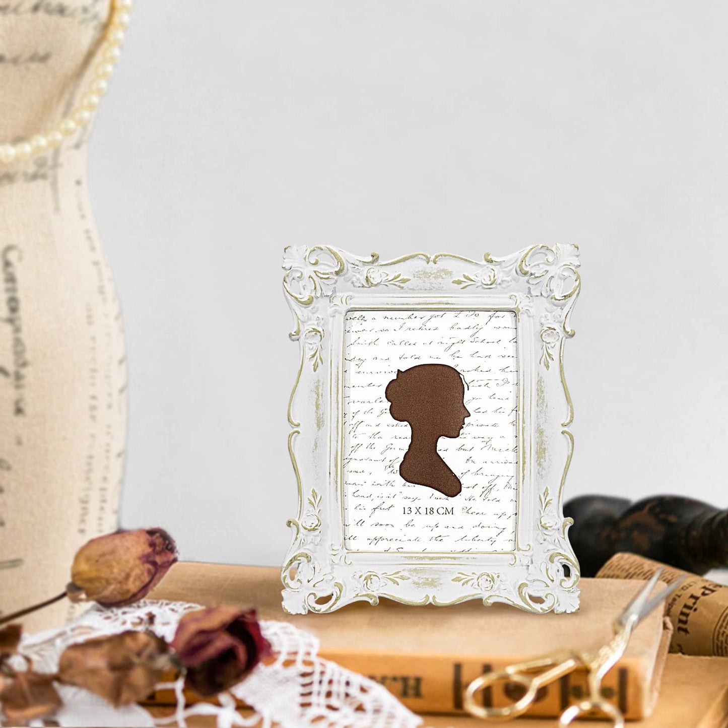 AELS 5x7 Inch Vintage Picture Frame, Elegant Antique Photo Frames with Glass Front, Photo Display, Tabletop Wall Hanging, Gift Ideas, Off White