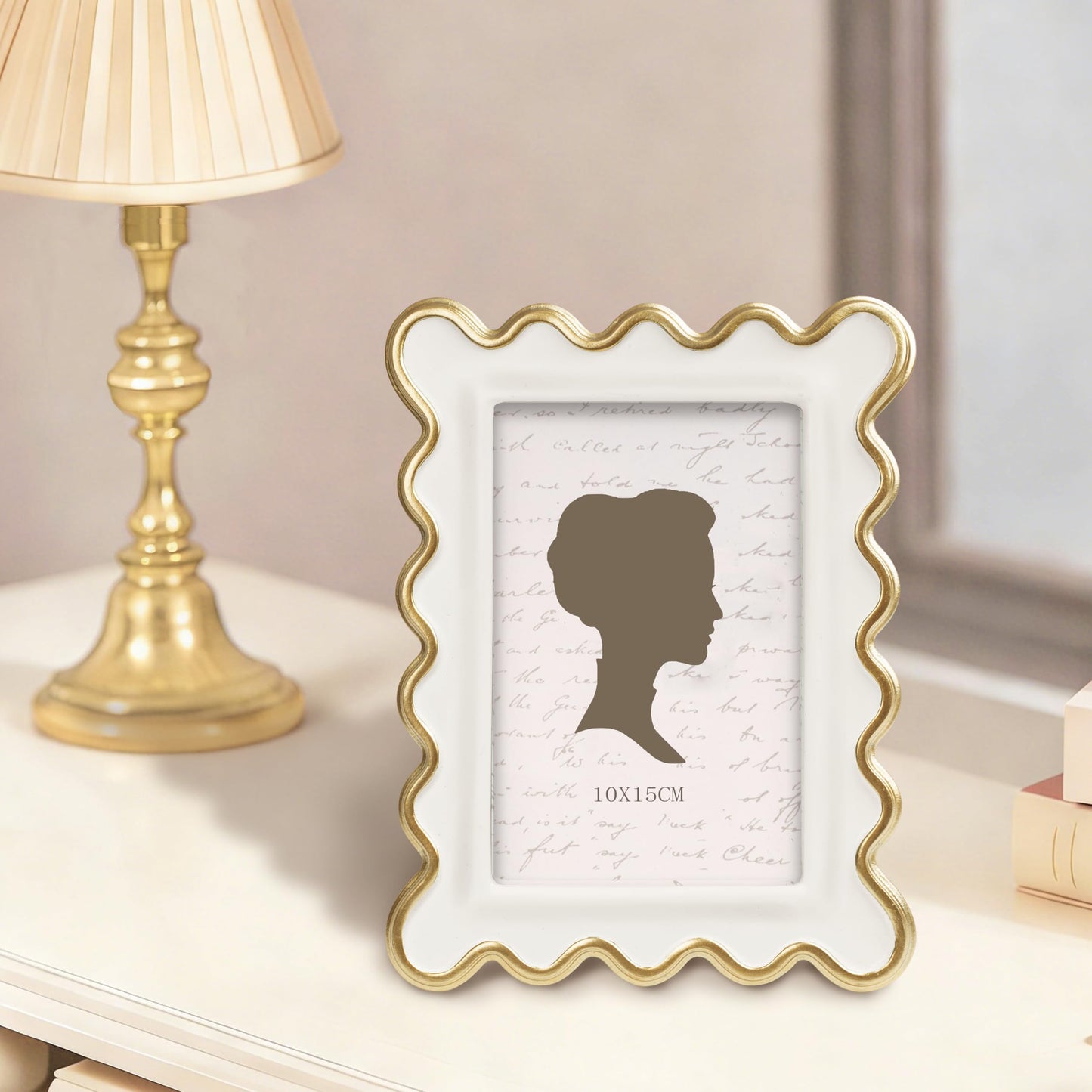 AELS 4x6 Inch Vintage Scalloped Picture Frame, Mid Century Modern Antique Photo Frames with Glass Front, Photo Display, Tabletop Wall Hanging, Gift Ideas, Dark Walnut