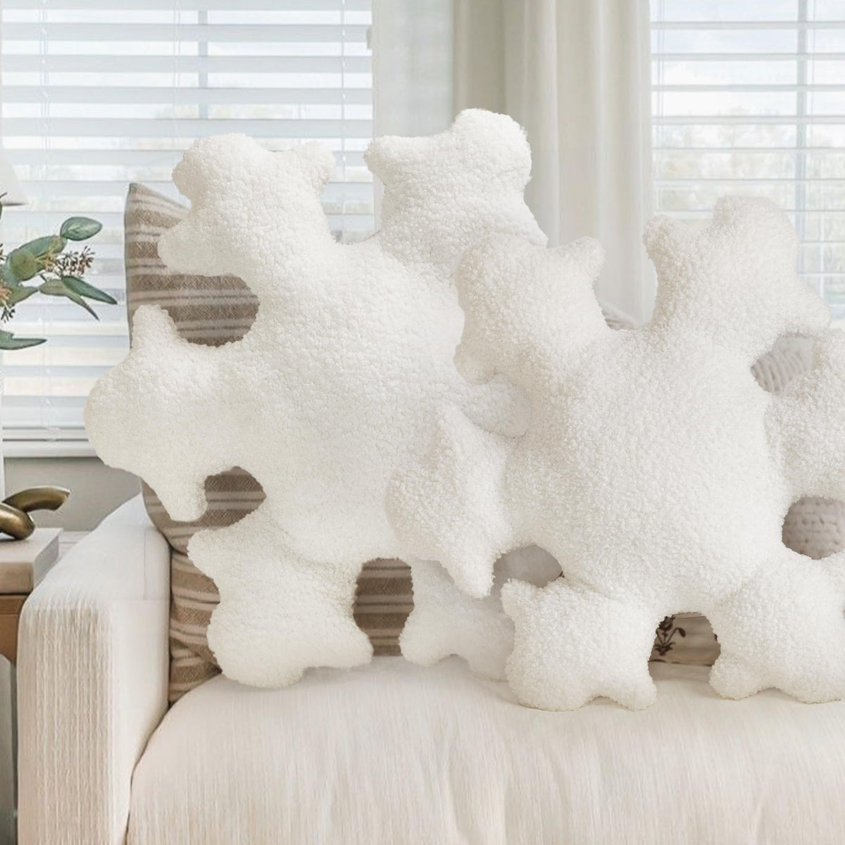 AELS Set of 2 Snowflake Christmas Faux Fur Decorative Throw Pillows, White