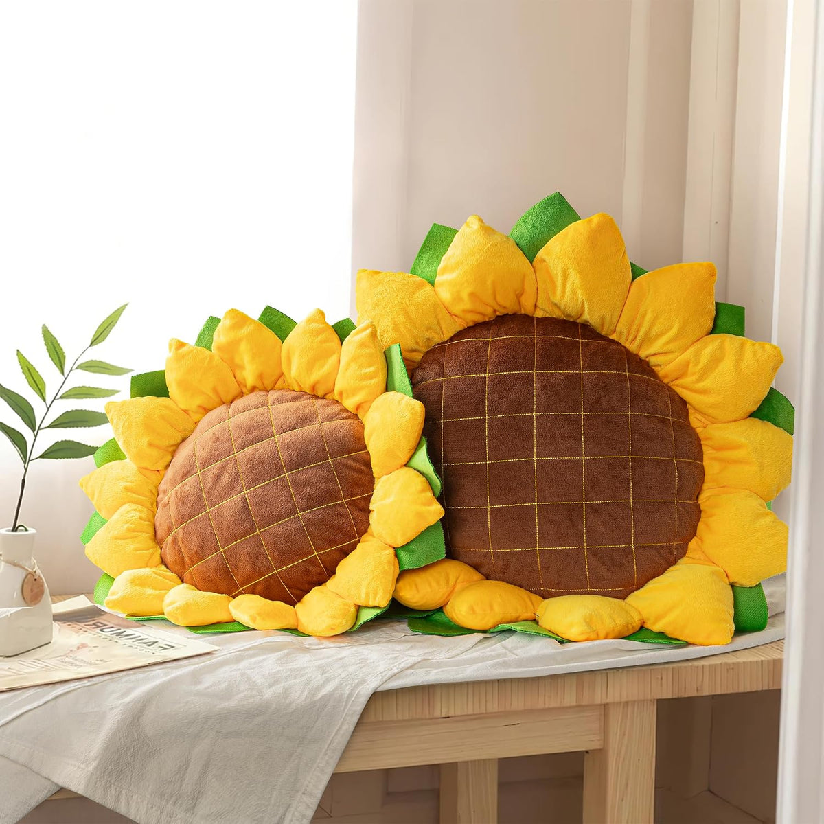 AELS Set of 2 Sunflower Pillow, 3D Decorative Throw Pillow, 20.4"& 16.5" Cute Sunflower Decor for Plant Lover, Sofa Couch Living Room Bedroom Nursery Decor, Yellow
