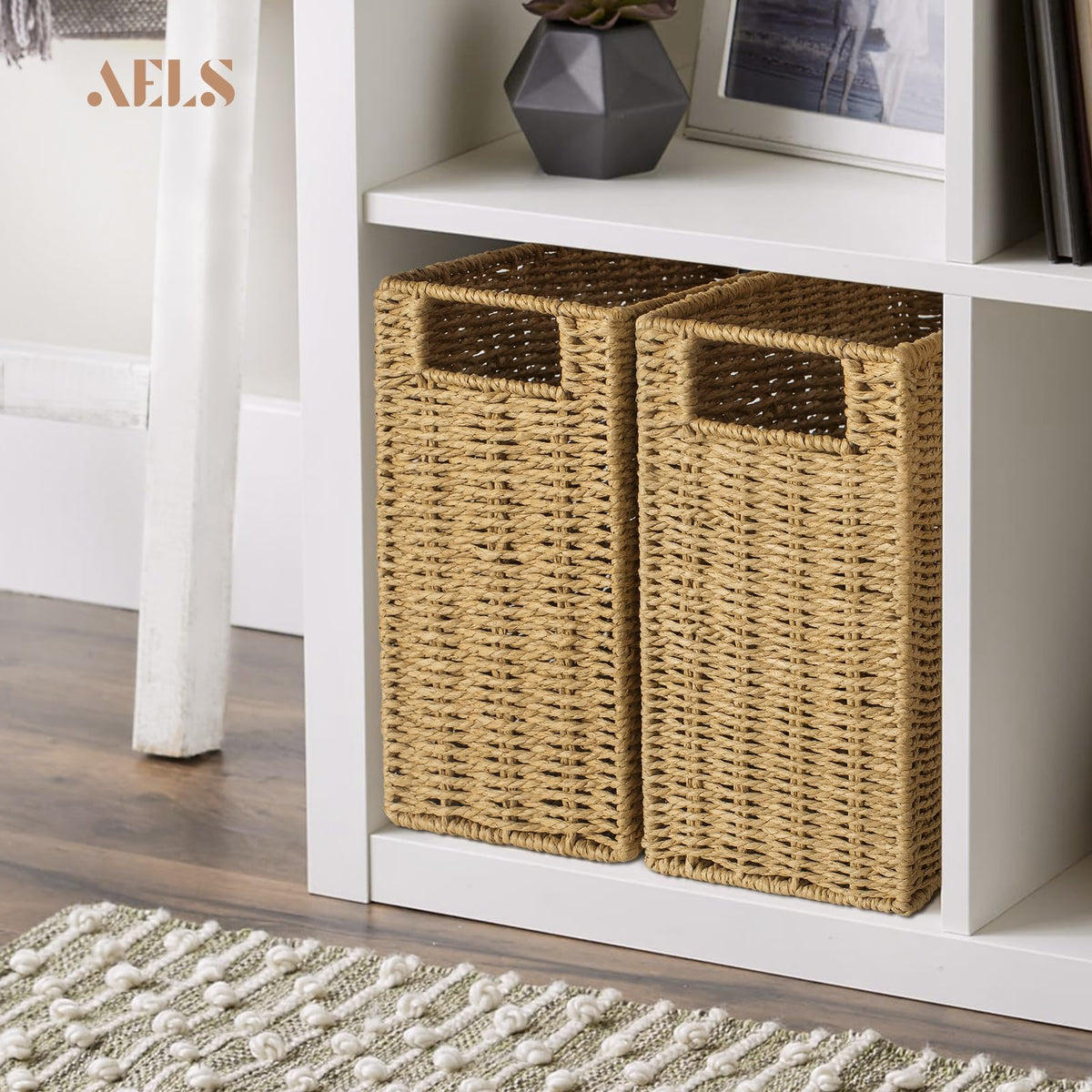 AELS Woven Natural Fibre Magazine Holder, Scalloped Edge Floor Magazine Rack, Hand-woven Organizer, Boho Modern Farmhouse Book Basket, File Newspaper Mail Holder for Office