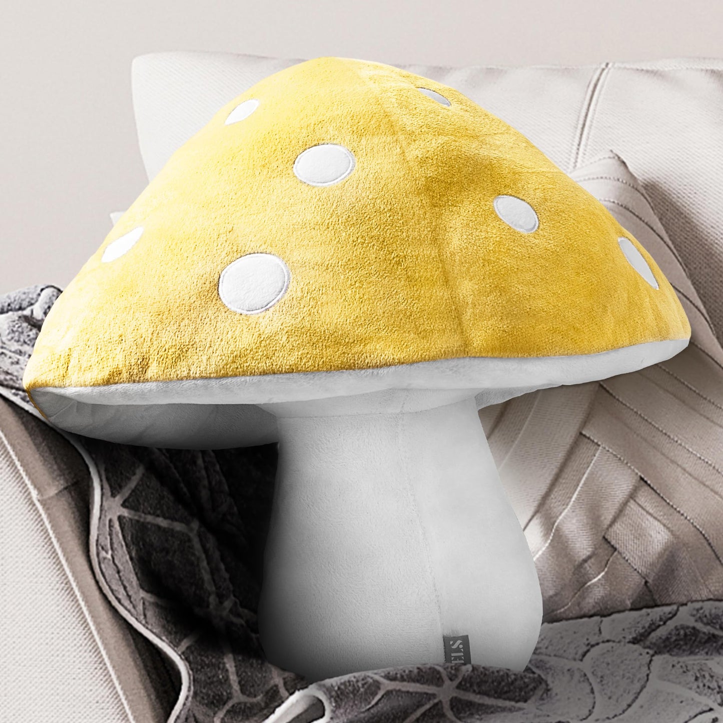 AELS 15.35 Inches Mushroom Pillow, Cute 3D Polka Dot Mushroom Plush, Decorative Throw Pillow for Lover Sofa Couch Living Room Bedroom Decor, Red
