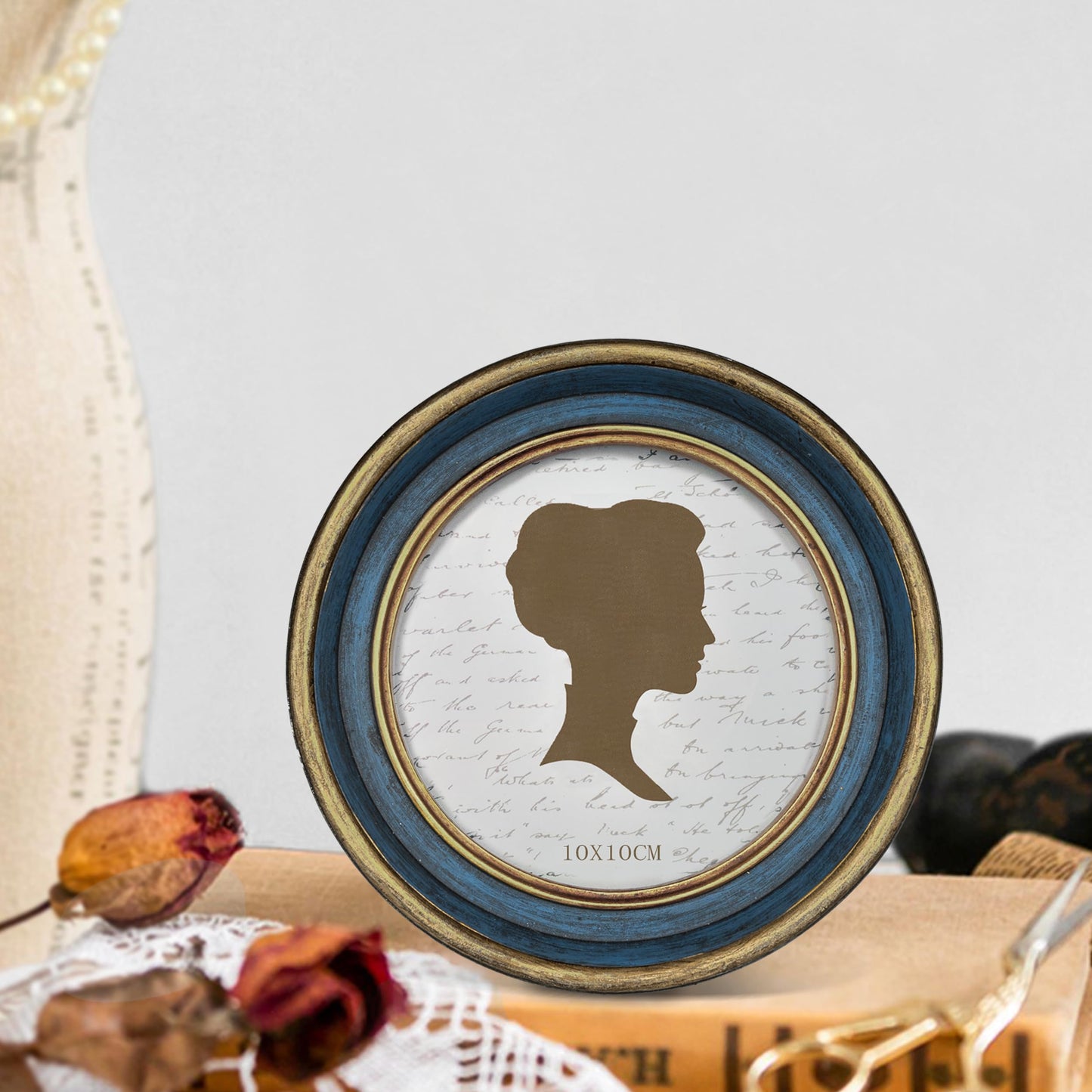 AELS 2.5x3.5 Inch Small Wallet Size Vintage Picture Frame, Elegant Antique Mini Photo Frames with Glass Front, Photo Display, Tabletop Wall Hanging, Gift Ideas, Black Oval with Gold Trim