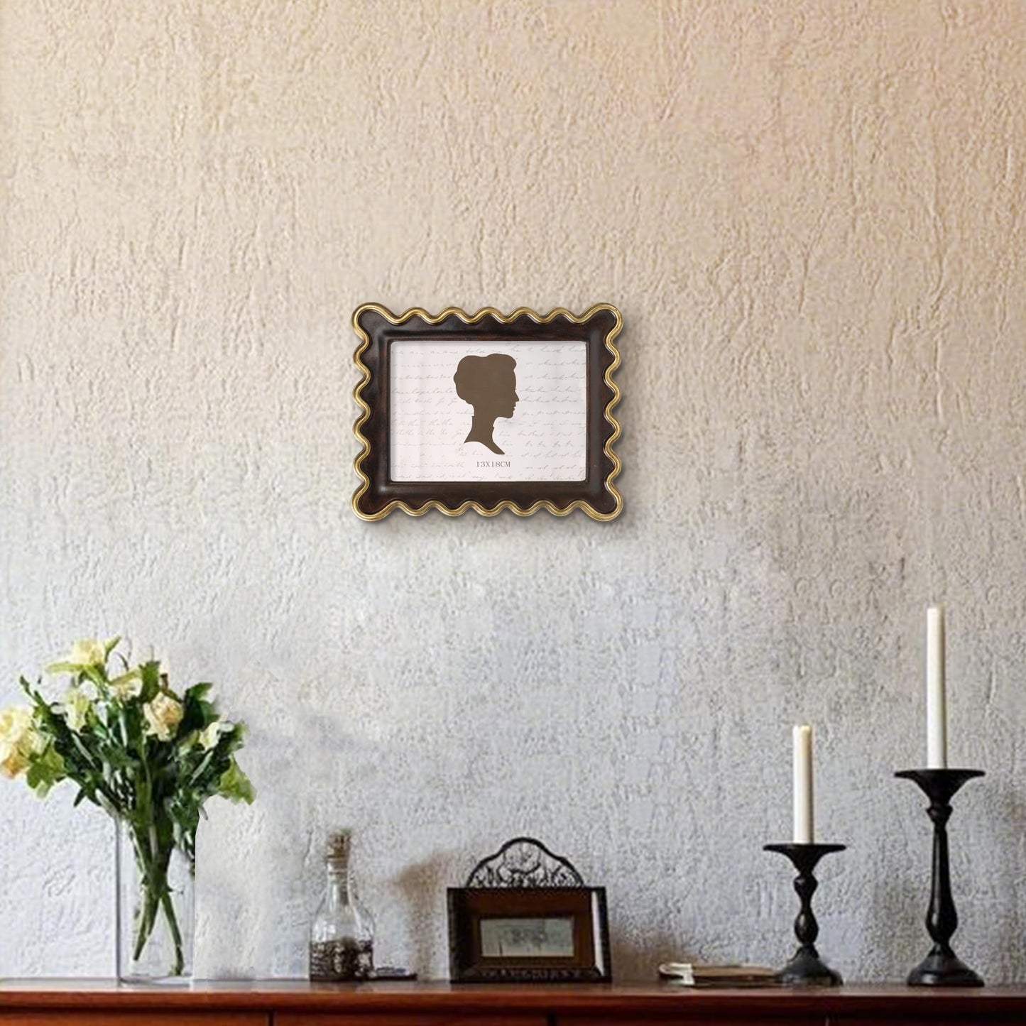 AELS 4x6 Inch Vintage Scalloped Picture Frame, Mid Century Modern Antique Photo Frames with Glass Front, Photo Display, Tabletop Wall Hanging, Gift Ideas, Dark Walnut