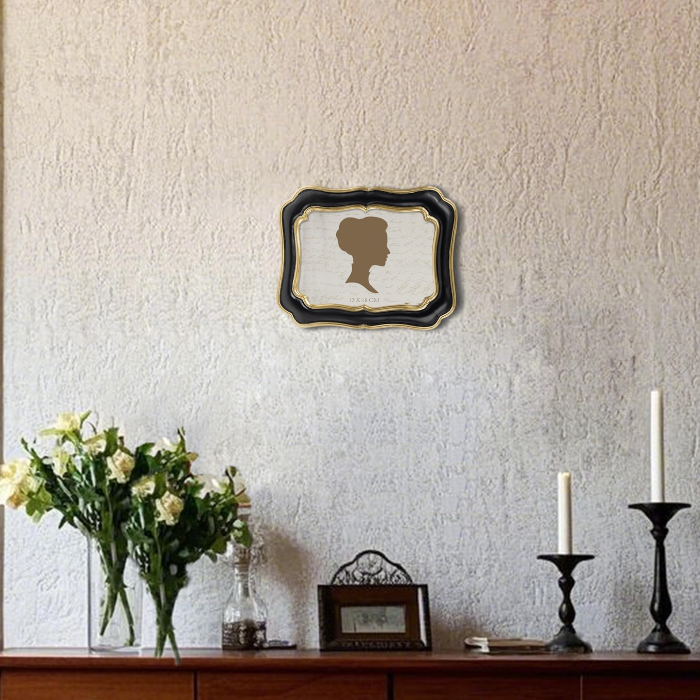 AELS 5x7 Inch White Gold Scalloped Vintage Picture Frame, Elegant Antique Photo Frames with Glass Front for Wedding, Photo Display, Tabletop Wall Hanging, Gift Ideas