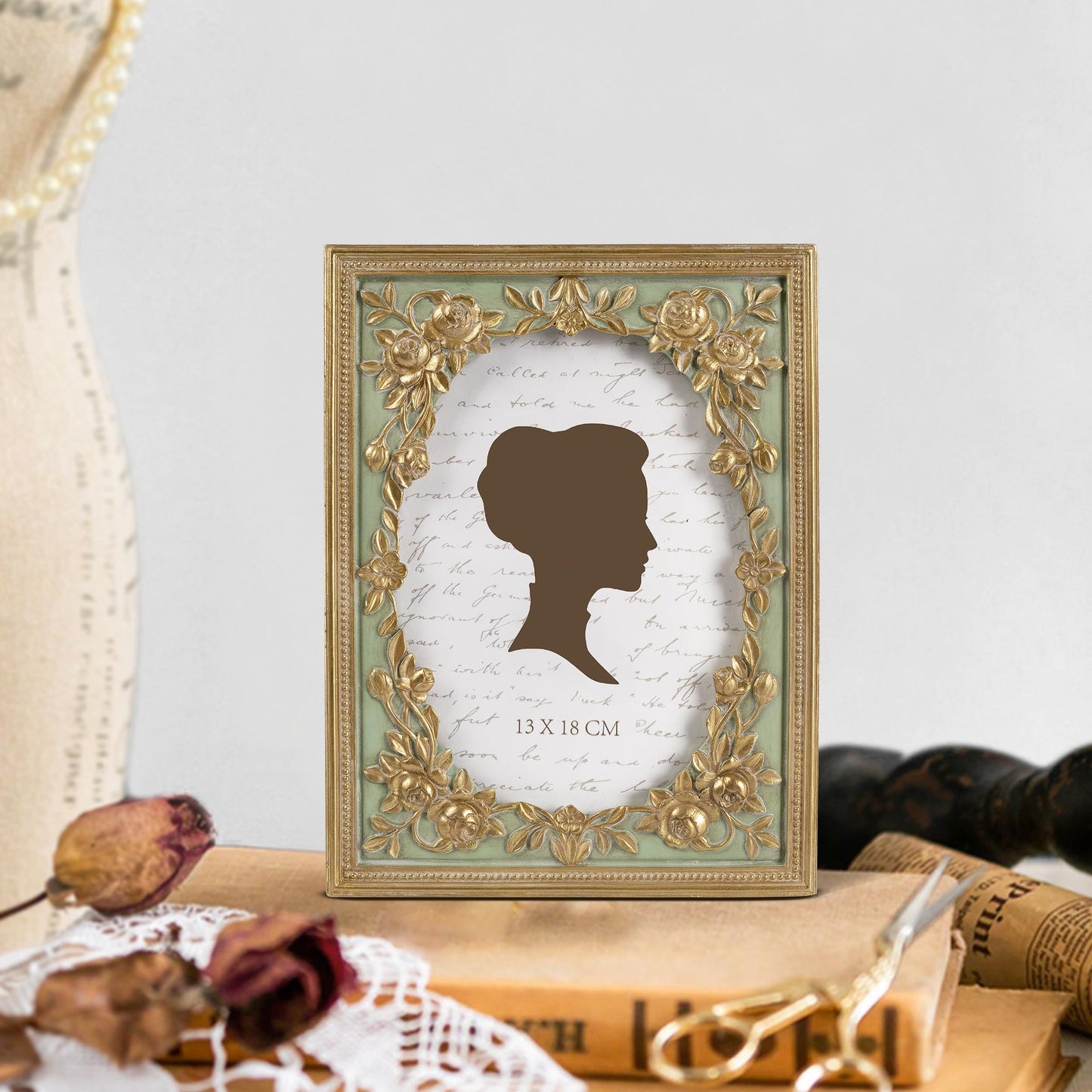 AELS 4x6 Inch Vintage Black Picture Frame, Elegant Antique Photo Frames with Glass Front, Photo Display, Tabletop Wall Hanging, Gift Ideas, Gold and Black