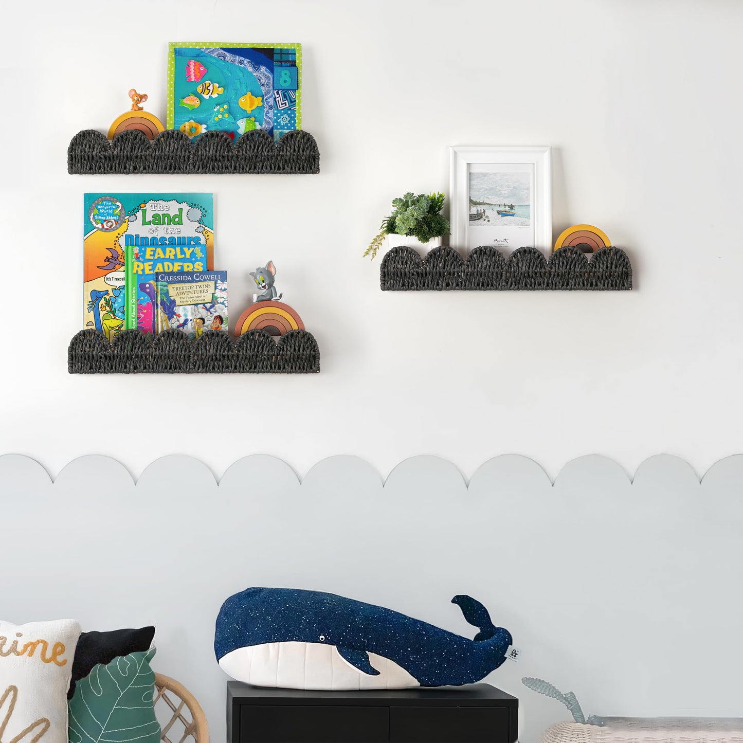 Scalloped Nursery Bookshelf, Set of 2, Picture Ledge Shelf for Wall Decor, Woven Straw Paper Floating Shelves for Books, Toys, Photo Frames, Nursery, Boho Modern Farmhouse Book Shelf, Beige