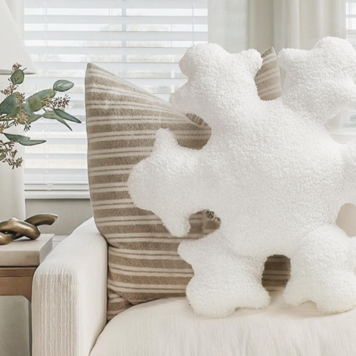AELS Set of 2 Snowflake Christmas Faux Fur Decorative Throw Pillows, White