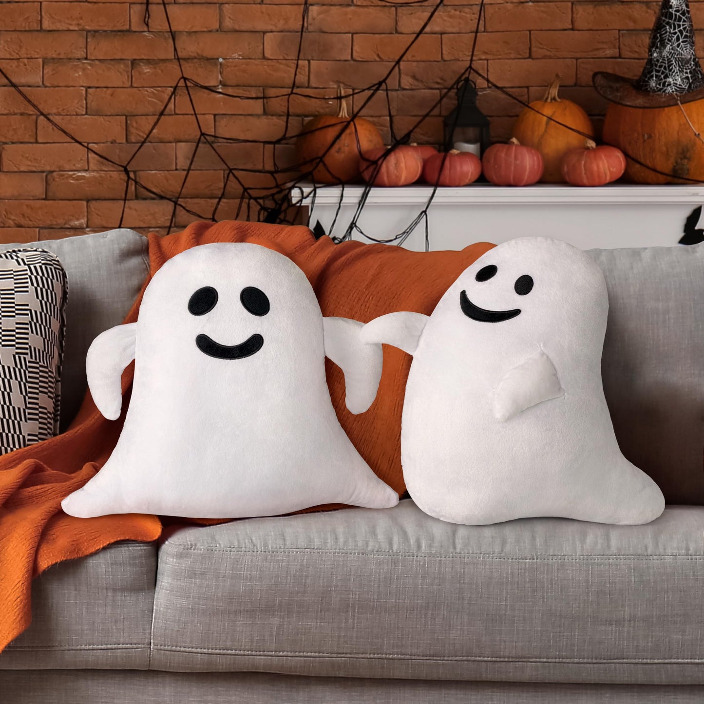 AELS Ghost Decorative Throw Pillow Cover Set of 2, Halloween Decorations, 19.6" &17.3" Halloween Pillows Case for Holiday Party Home, Decor for Living Room Bedroom, Cover ONLY, Without Insert