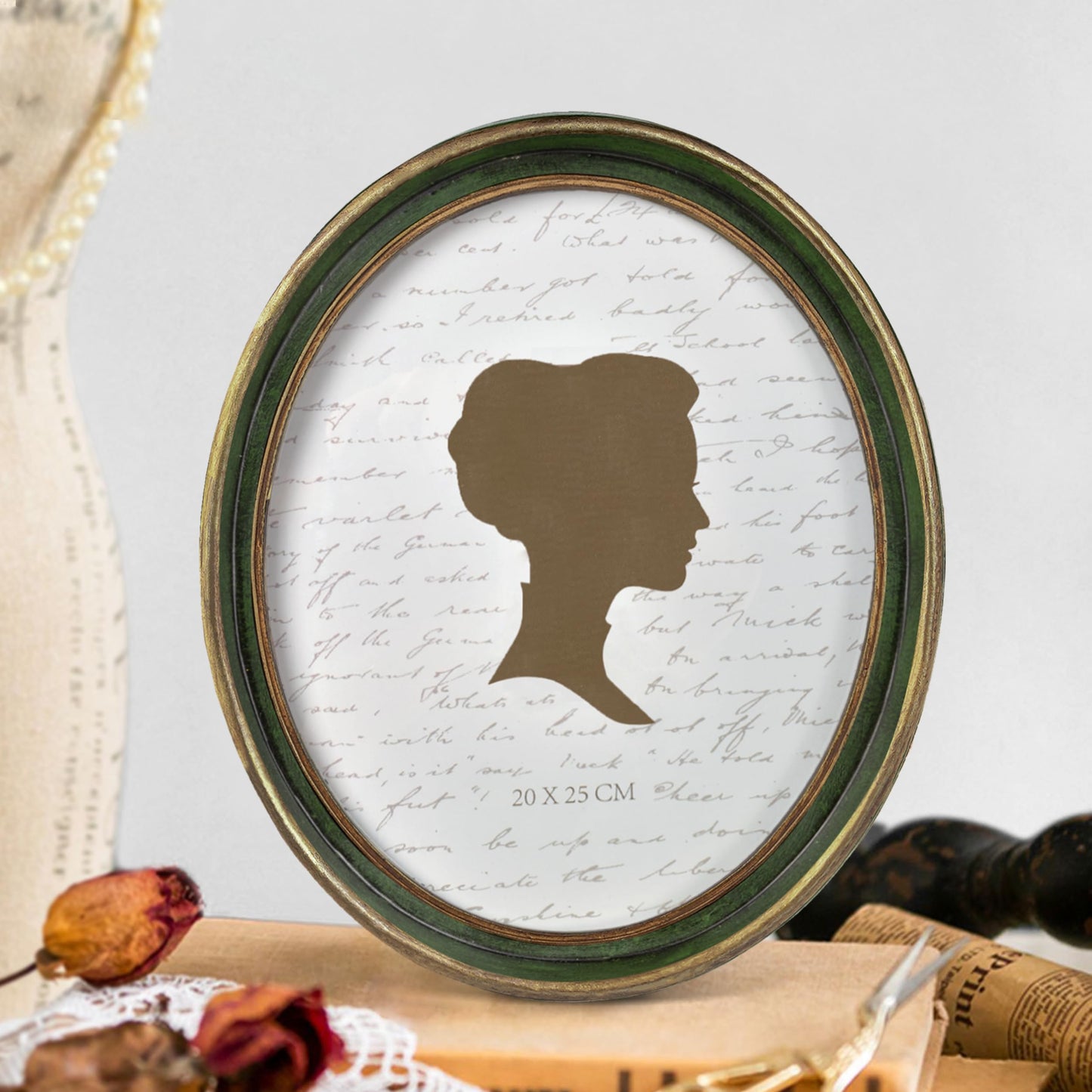 AELS 2.5x3.5 Inch Small Wallet Size Vintage Picture Frame, Elegant Antique Mini Photo Frames with Glass Front, Photo Display, Tabletop Wall Hanging, Gift Ideas, Black Oval with Gold Trim