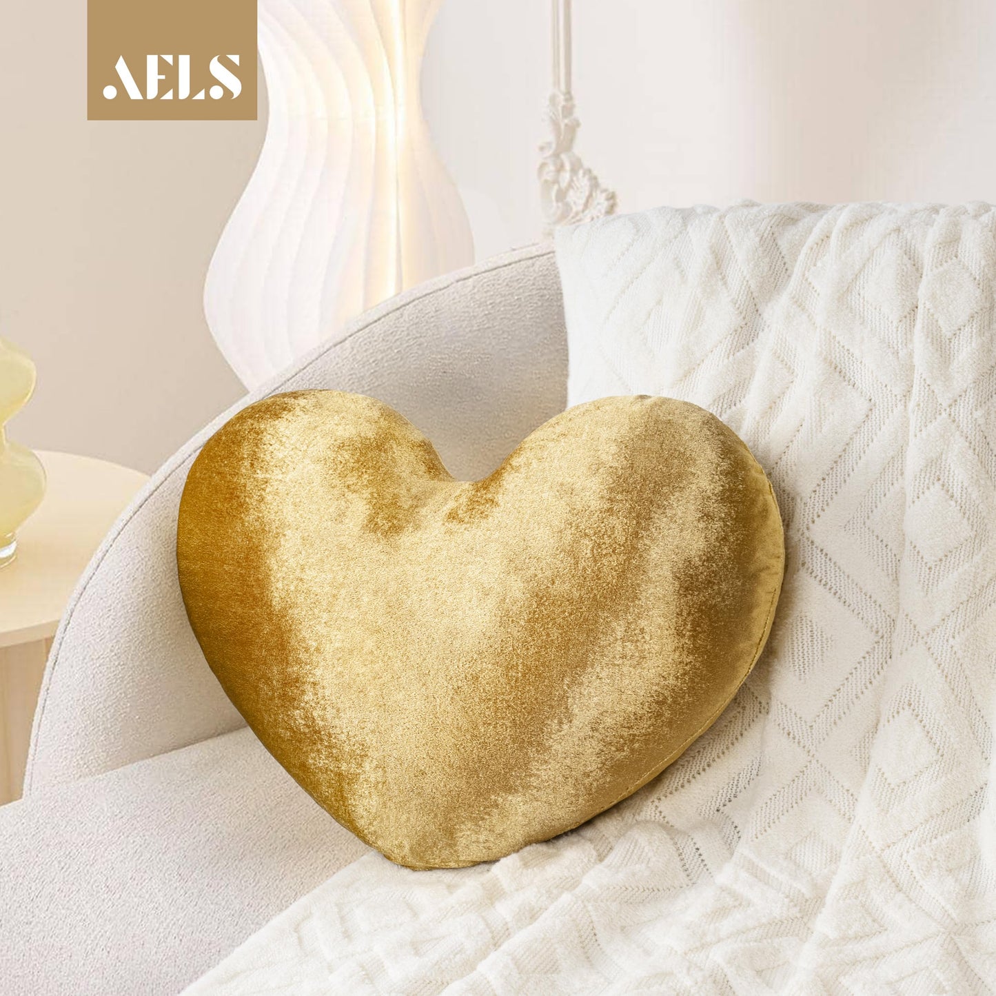 AELS Heart Shaped Pillow, 20 Inches Heart Decorative Throw Pillows, Faux Fur Love Cute Pillows, Valentines Day Decorations, Wedding Decor, Living Room Bedroom Nursery Decor, White