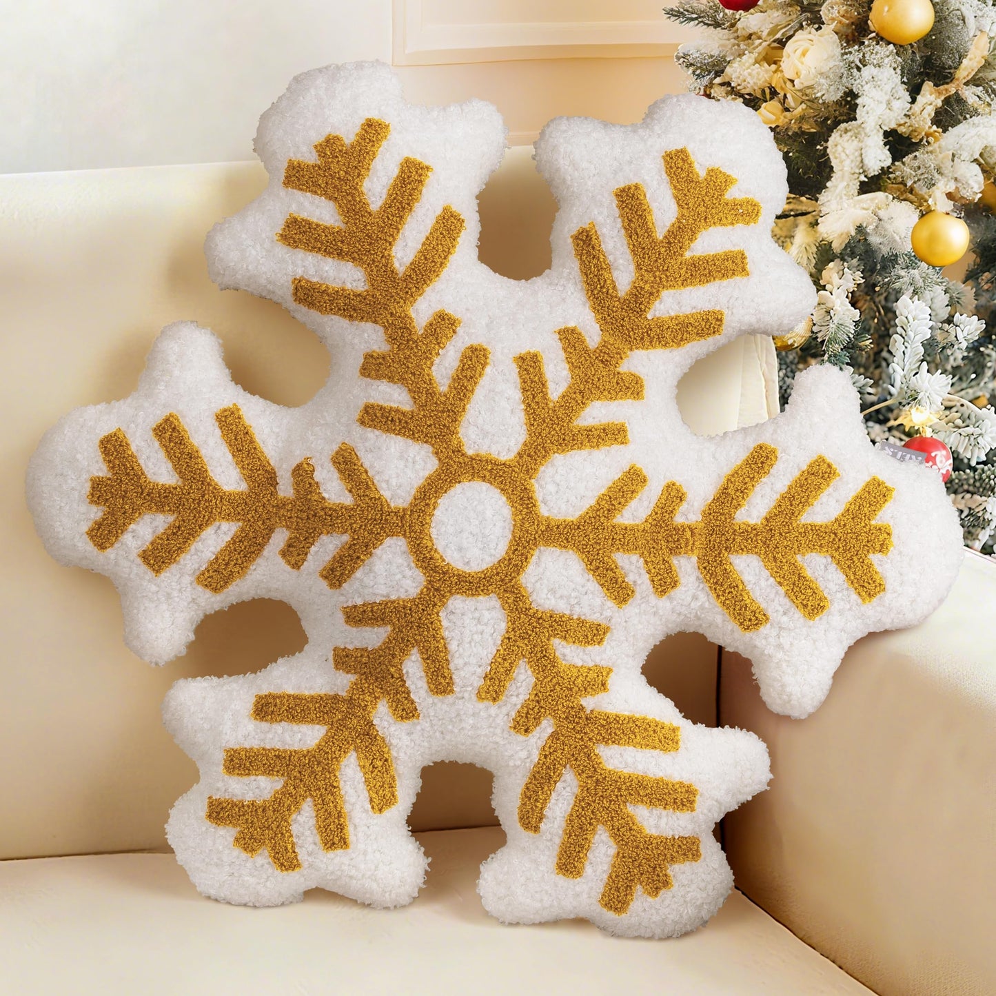 AELS 21.6 Inches 3D Snowflake Christmas Decorative Throw Pillow, Cute Winter Faux Fur Plush Throw Pillow, Living Room Bedroom Nursery Decor, White Christmas Decoration, Snow White