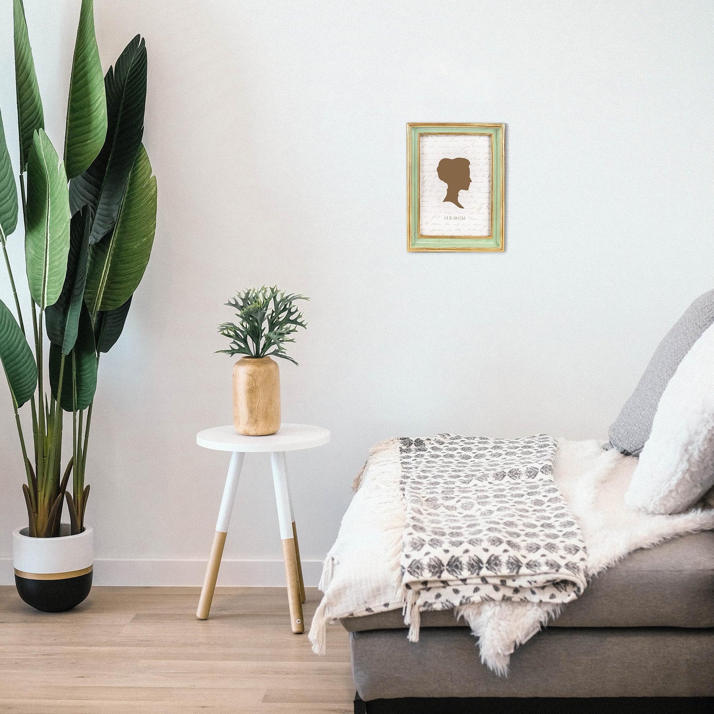 AELS 8x10 Inch Vintage Picture Frame, Elegant Antique Photo Frames with Glass Front, Photo Display, Tabletop Wall Hanging, Gift Ideas, Teal Blue with Gold Trim