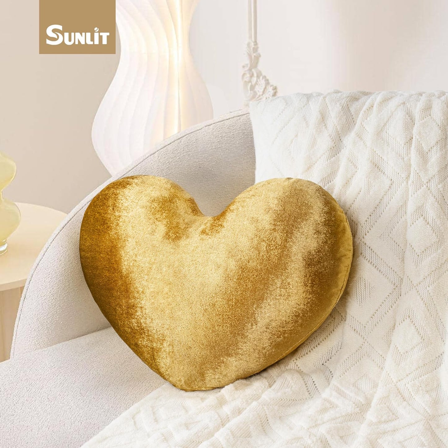 AELS Heart Shaped Pillow, 17.7 Inches Heart Decorative Throw Pillows, Velvet Love Cute Pillows, Valentines Day Decorations, Wedding Decor, Living Room Bedroom Nursery Decor, Golden