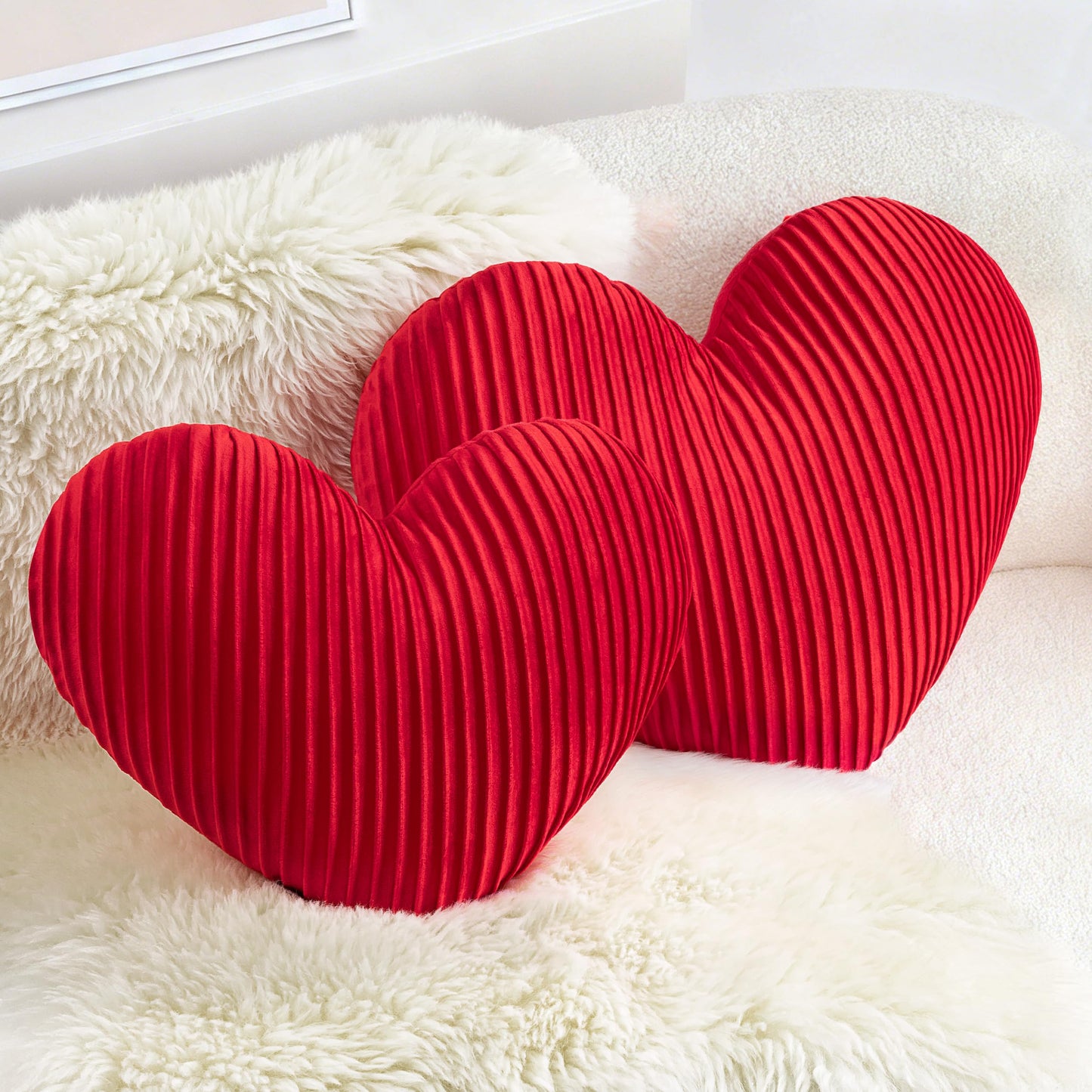 AELS Heart Shaped Pillow, 20 Inches Heart Decorative Throw Pillows, Faux Fur Love Cute Pillows, Valentines Day Decorations, Wedding Decor, Living Room Bedroom Nursery Decor, White