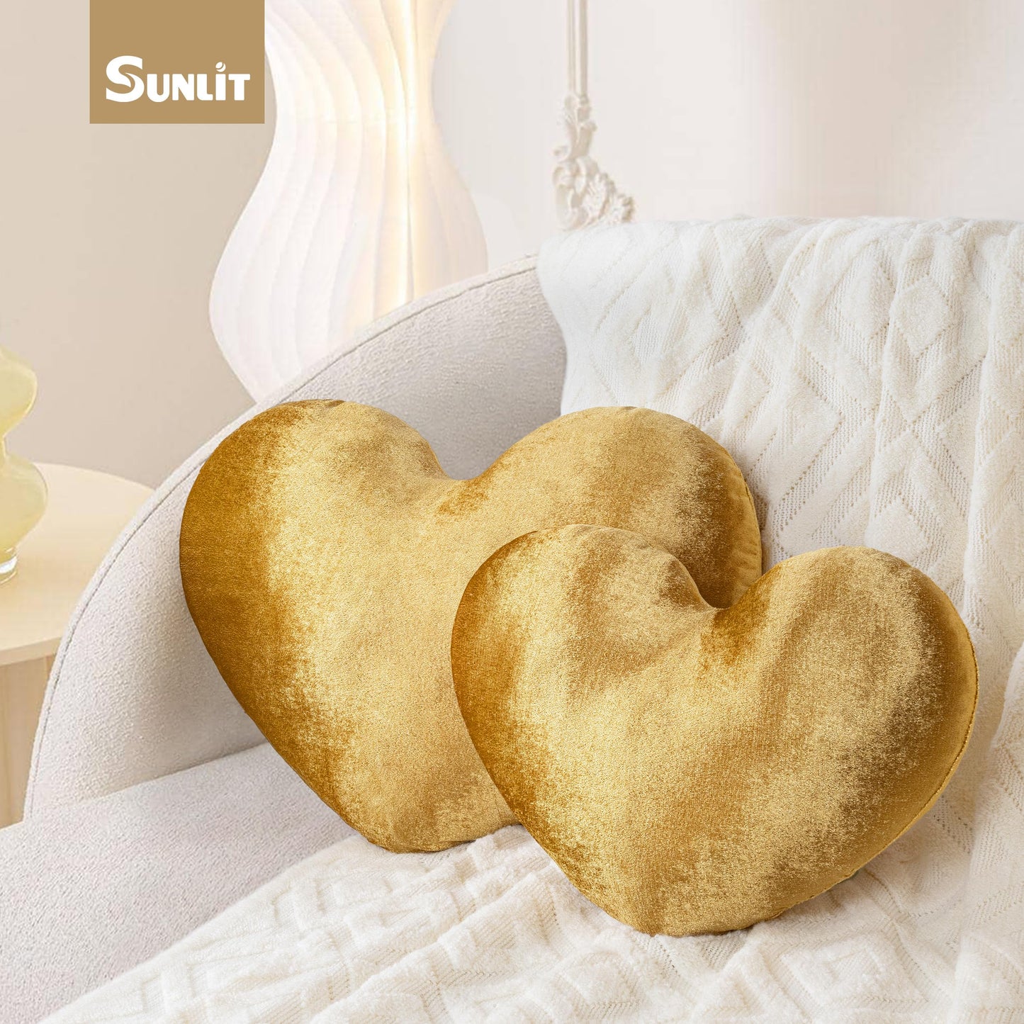 AELS Heart Shaped Pillow, 17.7 Inches Heart Decorative Throw Pillows, Velvet Love Cute Pillows, Valentines Day Decorations, Wedding Decor, Living Room Bedroom Nursery Decor, Golden