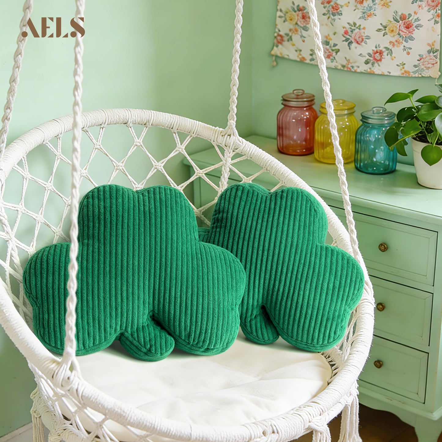 AELS Shamrock Pillow, St. Patrick's Day Decorative Throw Pillow, 15.7" Corduroy Striped Cute Cushion for Living Room & Bedroom, Perfect for Holiday Home Decor, Irish Green