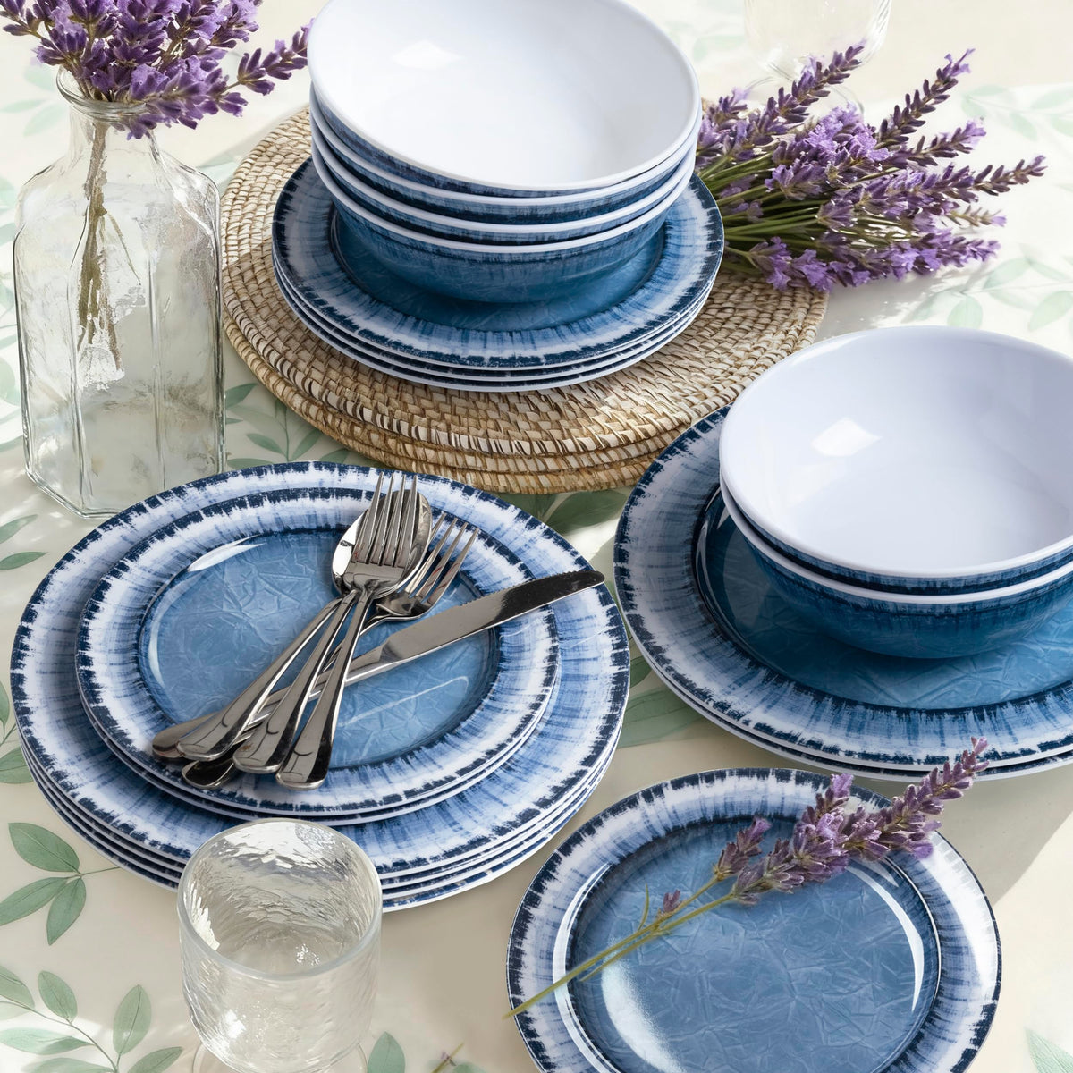 AELS Melamine Dinnerware Set of 18 Pcs Dinner Dishes Set, Lightweight Unbreakable for Indoor and Outdoor Use, BPA Free, Dishwasher Safe, Light Blue
